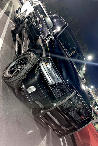 Auto Showcase - Visual