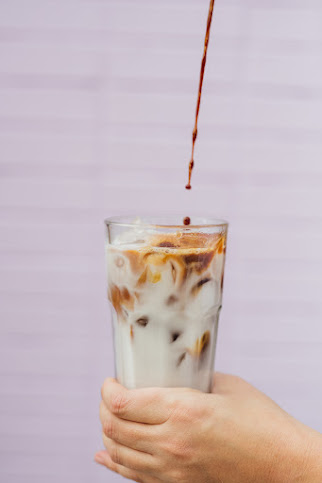 L'Armoire à glaces by null