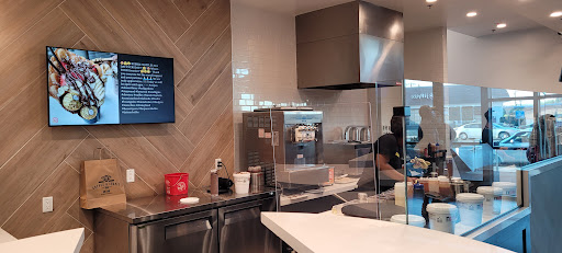 Crepes and Shakes LA