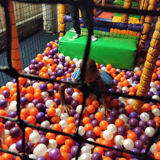 Jam Jam Boomerang Indoor Play, Party and Lazer Venue - Thumbnail