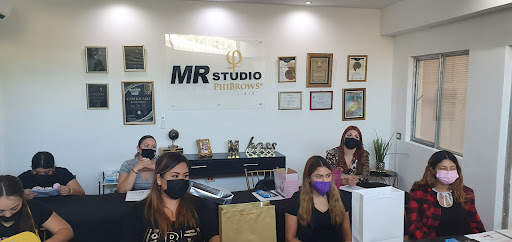 MR studio cejas y spa