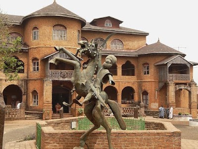 Photos of March&eacute; Ak&eacute;b&eacute;