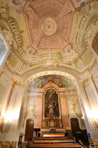 Hodžovo námestie 2978/1, 811 06 Bratislava