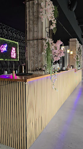 On Fleek Restaurant