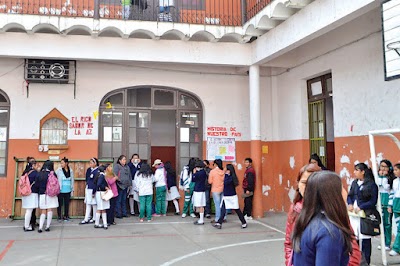 Photos of Unidad Educativa "Liceo Venezuela"