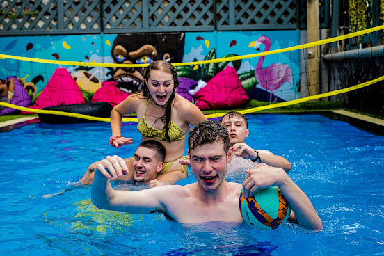 Mad Monkey Bangkok by null