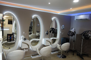 Photo n°3 de Hair'sPur. à Antony (Salon de coiffure)