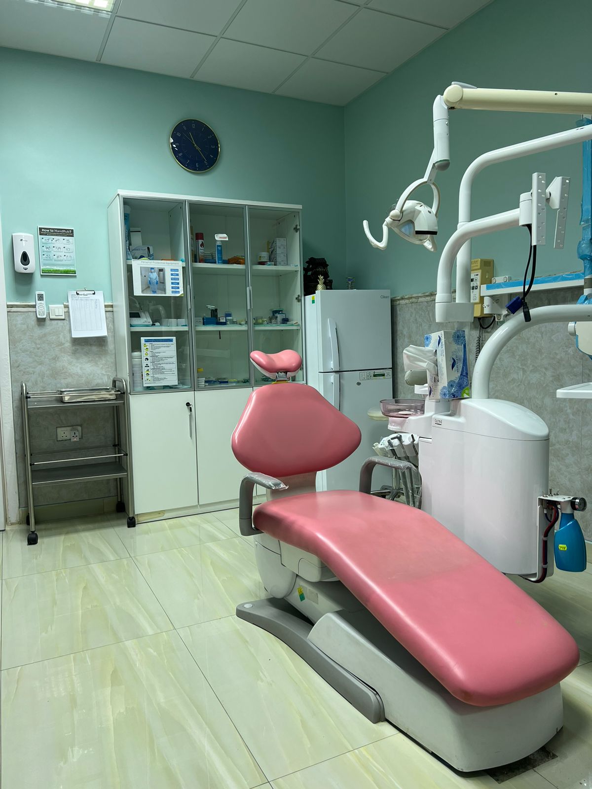 Al Dhabi Dental Clinic LLC - صورة 5