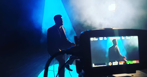ESC AV - Visual