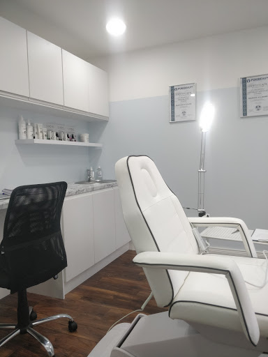 KMK Advanced Beauty and Training - Thumbnail