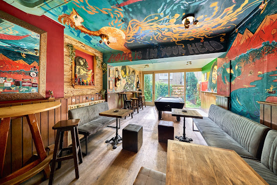 The Flying Pig by null