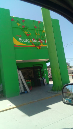 Mi Bodega Aurrera, Juan Jose Ríos - Thumbnail
