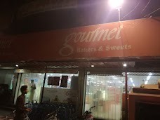 Gourmet Bakers & Sweets lahore 167 College Road