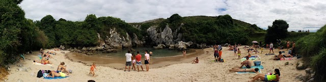 Playa de Gulpiyuri