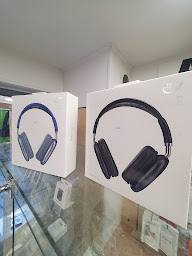 Photo n°4 de 14 gsm à Caen (Atelier de réparation de téléphones mobiles)