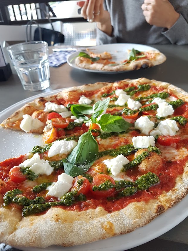 De Pizzabakkers Plantage Kerklaan