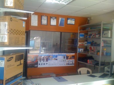 Photos of Strangers Computers Show Room