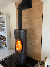 Photo n°28 de Cheminées Lamour à Brest (Magasin de poêles à bois)