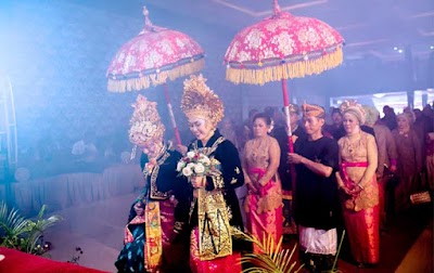Photos of En's Weddings