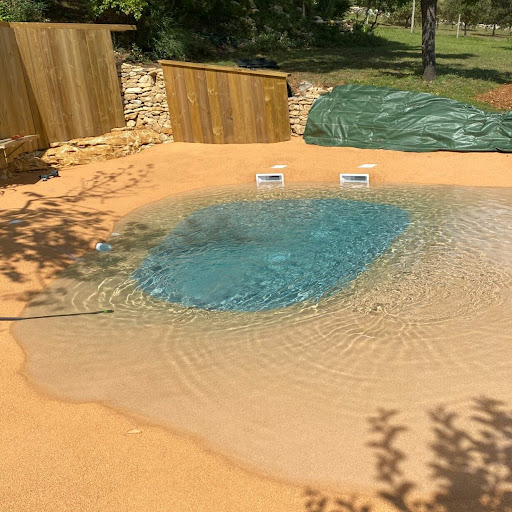 Photo de Piscines et lagons à Miélan (32170)