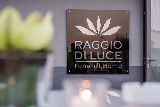 Onoranze Funebri Ciamei | Casa Funeraria “Raggio di Luce” | Marmi | Fiori - Thumbnail