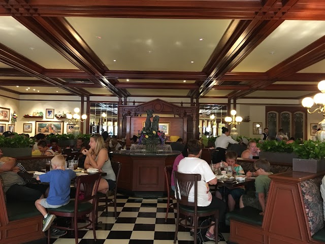 Tony's Town Square Restaurant