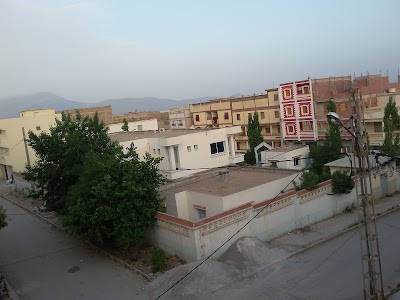 Photos of Omar Oussar Chop