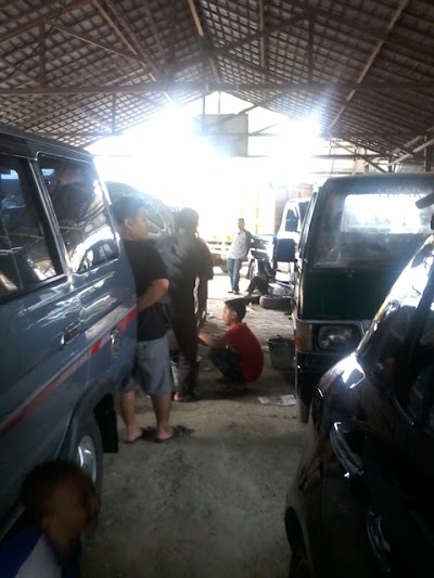 Photos of Bengkel Mobil Arema