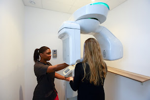 Photo n°10 de Dr Antoine DISS - Chirurgien-Dentiste à Nice (Dentiste pédiatrique)