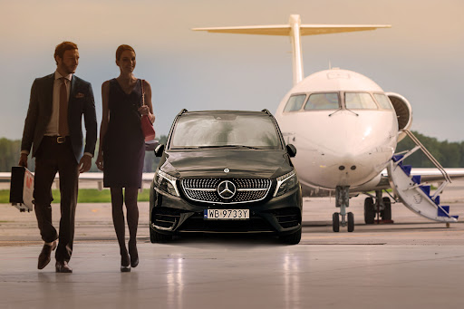 PolandTransfers.eu - Luxury Chauffeur