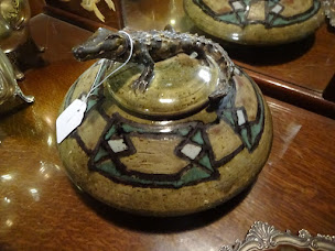 Photo n°34 de Mr james broc à Saint-Cyr-du-Bailleul (Magasin d'antiquités)