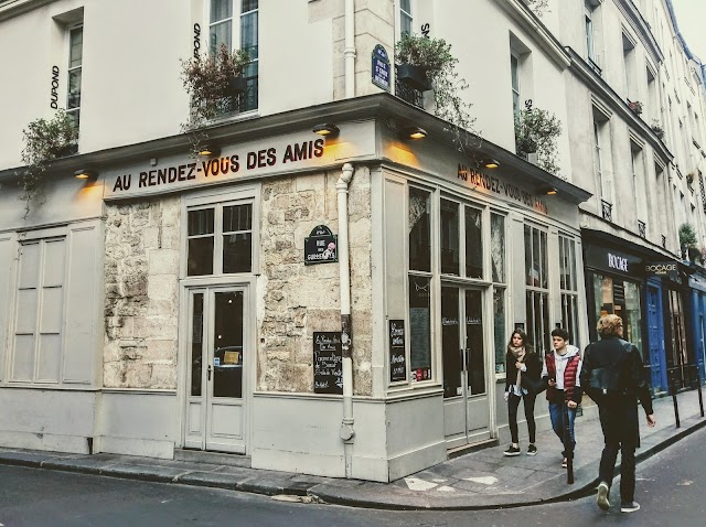 Le Point Virgule