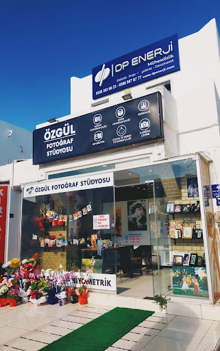 FOTO ÖZGÜL GÜMBET - Fotoğraf Stüdyosu, Vesikalık, Biyometrik, Çocuk, Bebek, Düğün, Nişan Çekimleri , Çiçekçilik