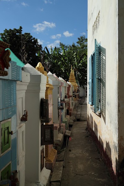 Photos of Rattanarangsi Temple