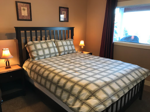 Red Haven Retreat Vacation Suites Gallery - Canada