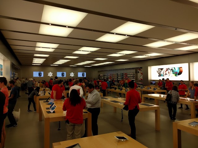 Barton Creek - Apple Store - Apple