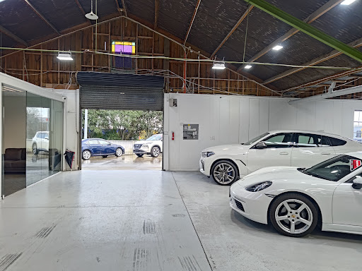 ALBANY MOTORS - Thumbnail