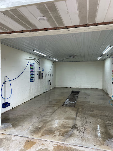 Epic Cascades Carwash at Westside - Thumbnail