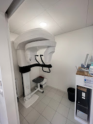 Photo n°4 de Cabinet dentaire Dr. Laverdure Dr.Delafoy Dr.Dagand Dr.Jones Chirurgien Dentiste Chevilly-Larue à Chevilly-Larue (Cabinet d'implants dentaires)