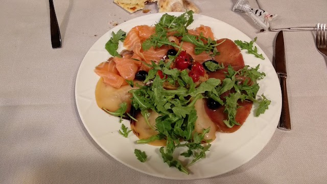 Ristorante Pizzeria al Quadrato e Residence Cà Mazzini