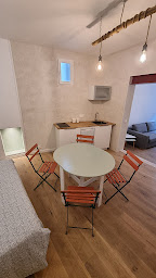 Photo n°6 de Rouge et de L'Isle à L'Isle-sur-la-Sorgue (Chambre d'hôtes)