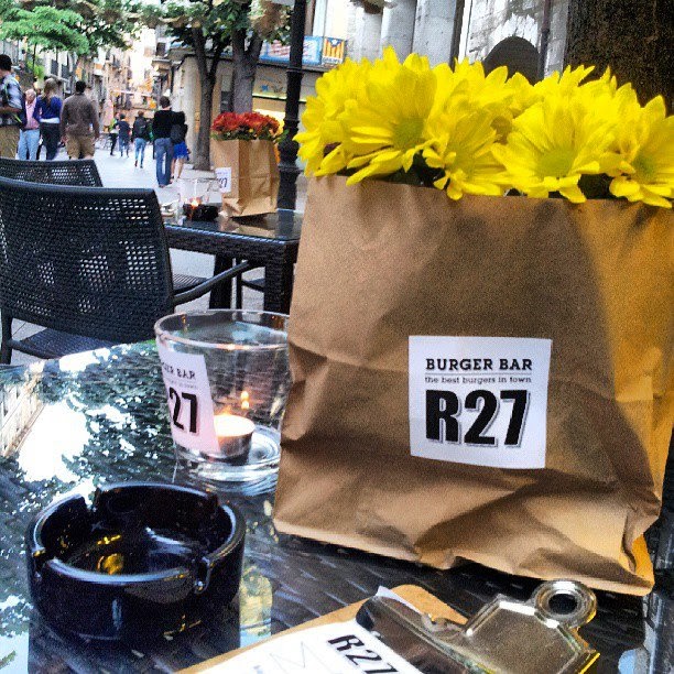 R27 BURGER BAR