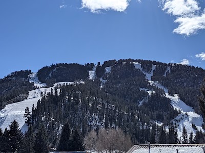 Red River Sled Shed