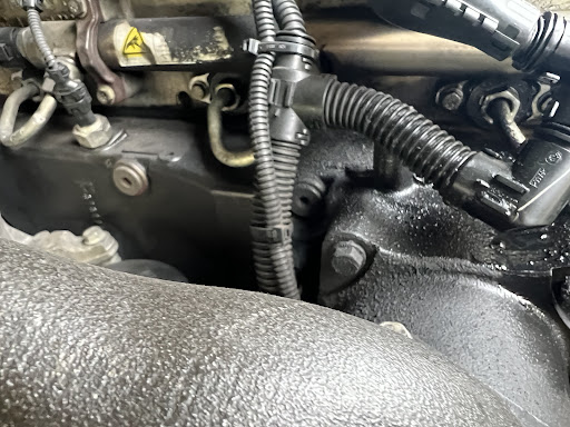 ENGINE WORKS - Visual
