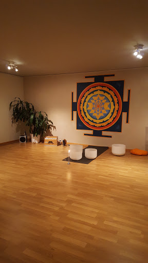 Ananda Yoga Studio - Thumbnail