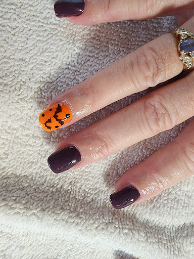 Marathon Nails - Thumbnail