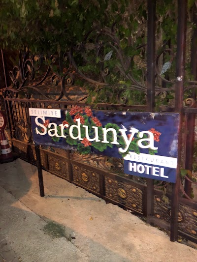 Sardunya restaurant and pension