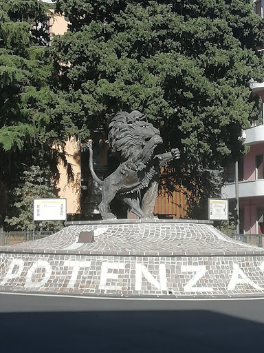 Statua del leone rampante - Thumbnail