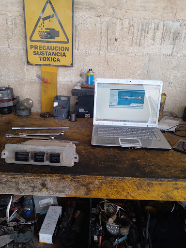 Taller automotriz Esquivel