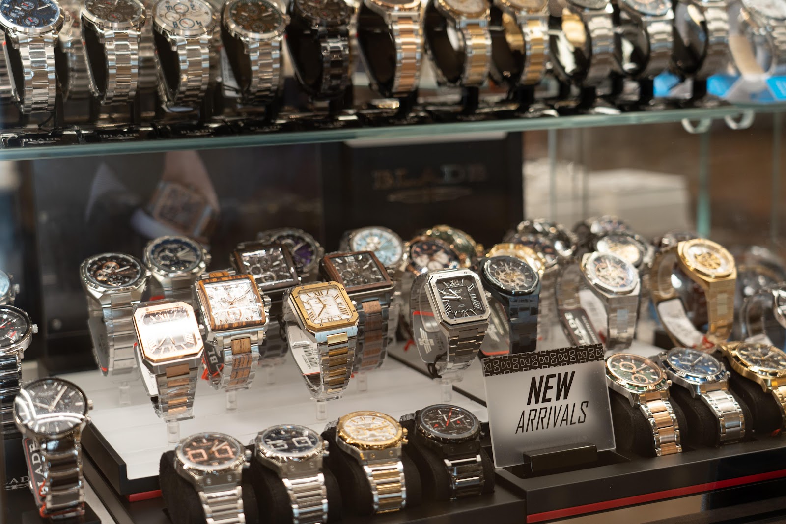 Basel Watch - City Centre Sharjah - صورة 3